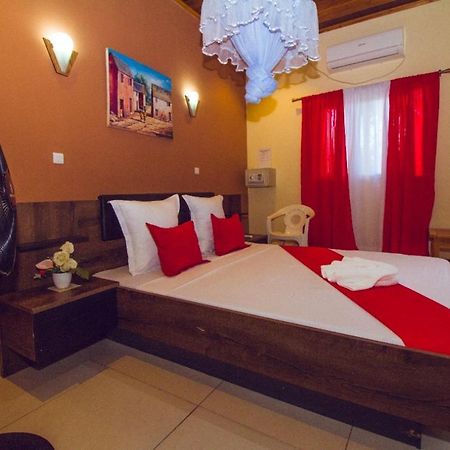 Hotel National Ambilobe Екстер'єр фото