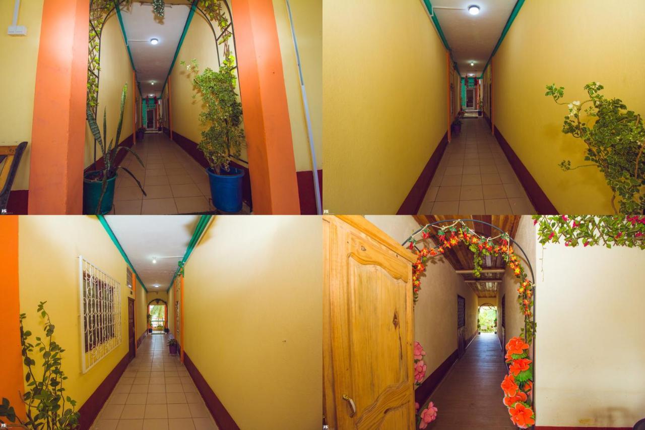 Hotel National Ambilobe Екстер'єр фото