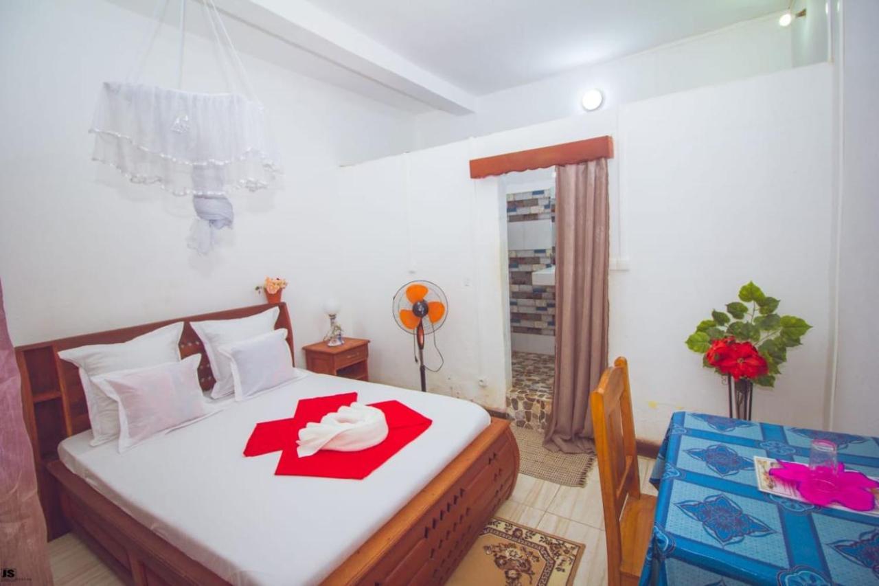 Hotel National Ambilobe Екстер'єр фото
